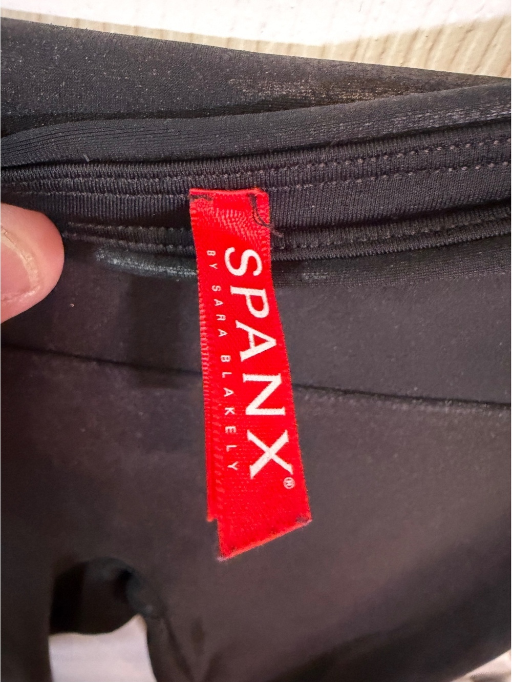 Spanx Faux Leather Leggings Medium - Picture 4 of 9